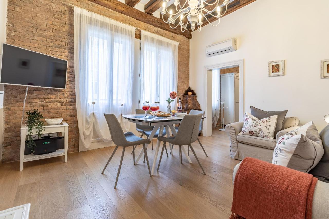 Italian Experience-Riva Degli Schiavoni Boutique Apartment Wenecja Zewnętrze zdjęcie